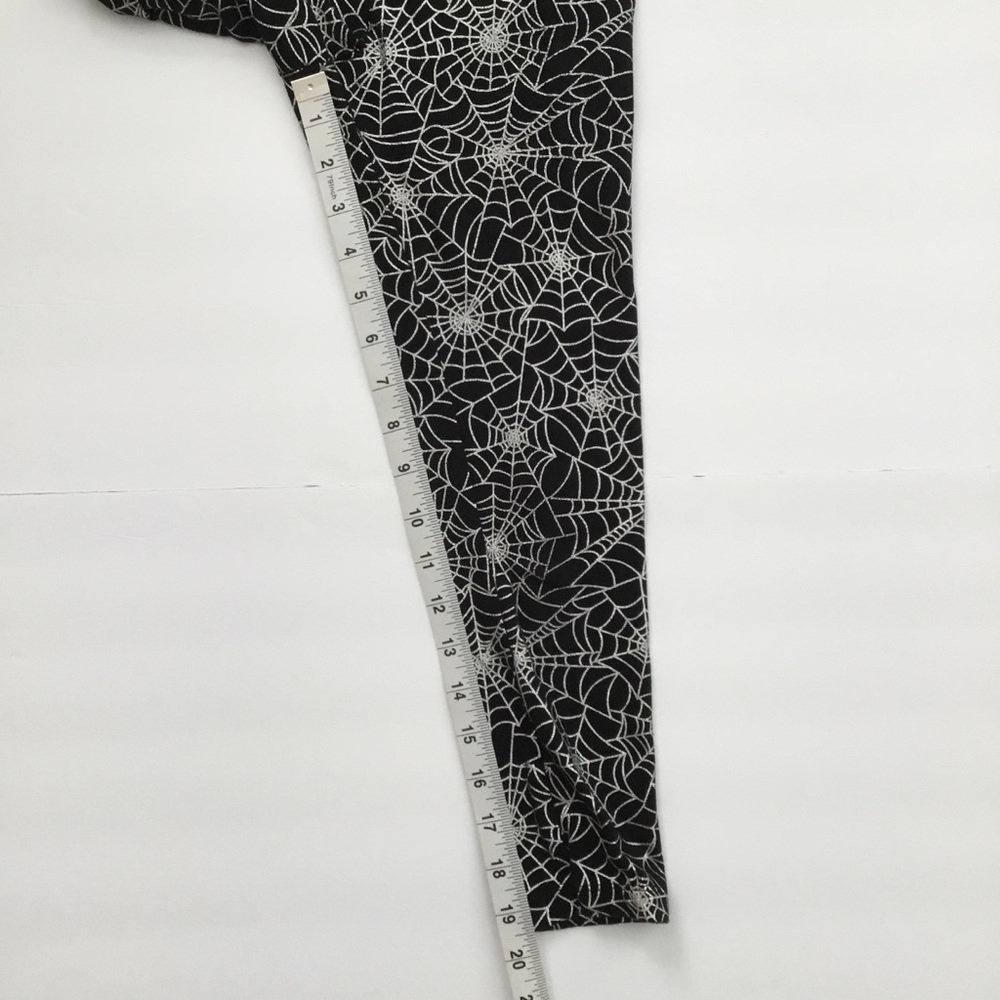 Sparkle Spider Web Halloween Leggings Size M(7-8) EUC - Picture 6 of 6